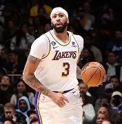 开云-浓眉哥意外战胜RNG，比赛规则变更引爆全场！