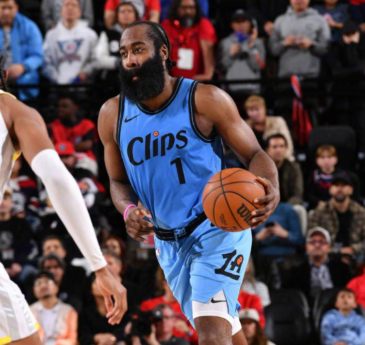 Kaiyun-比赛规则变更引爆全场！，哈登意外战胜湖人观众掌声雷动的简单介绍